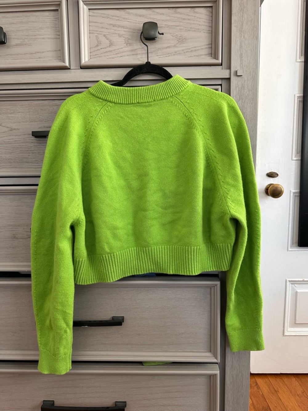 COS Lime Green Cropped V-Neck Sweater - Picture 4 of 9